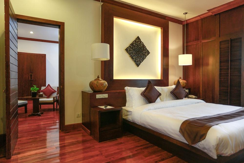 Hotel The Moon &