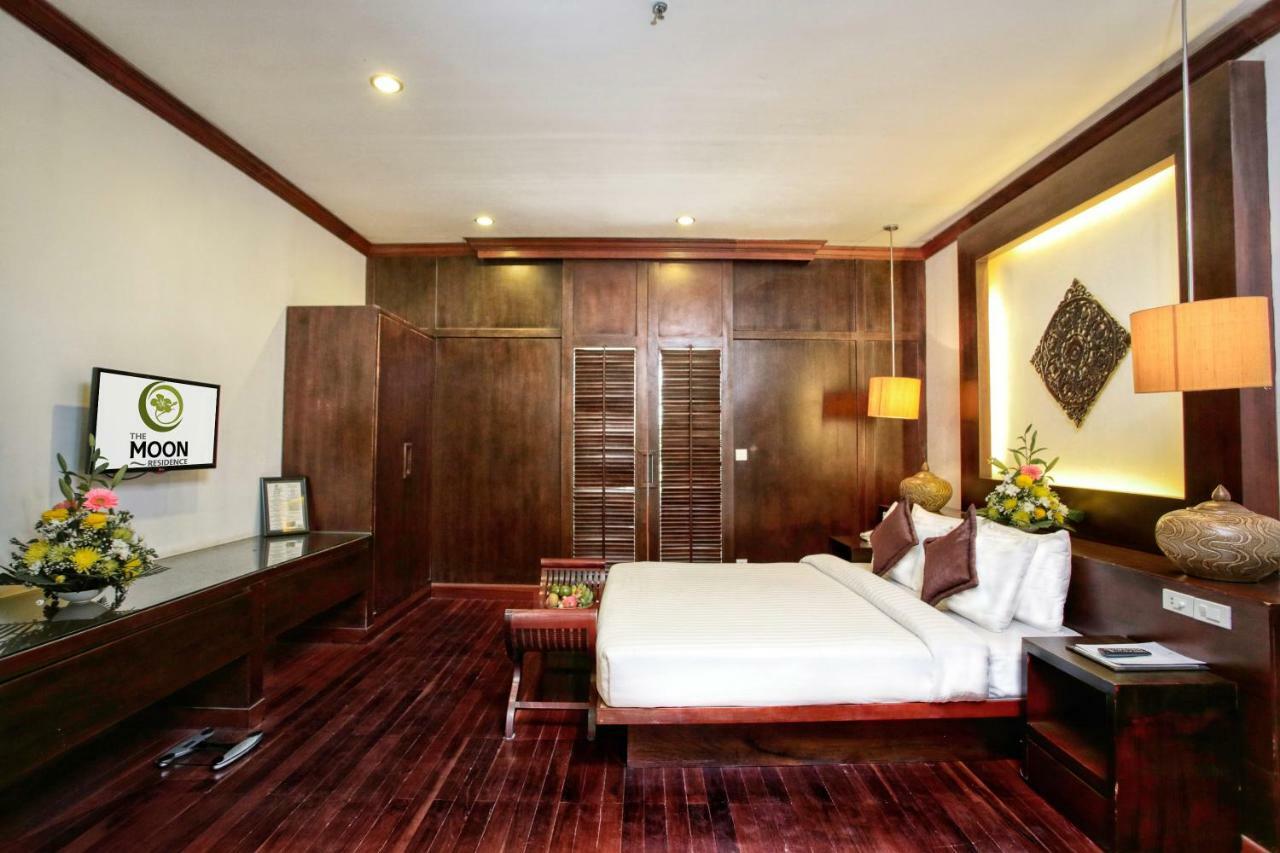 The Moon & Hotel Siem Reap