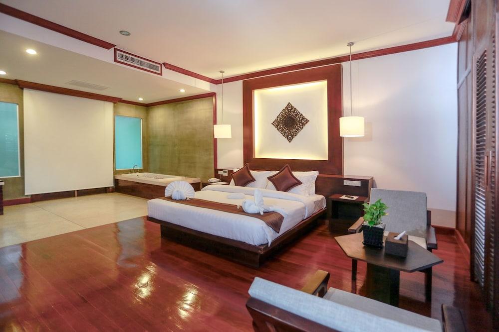 The Moon & Hotel 4*