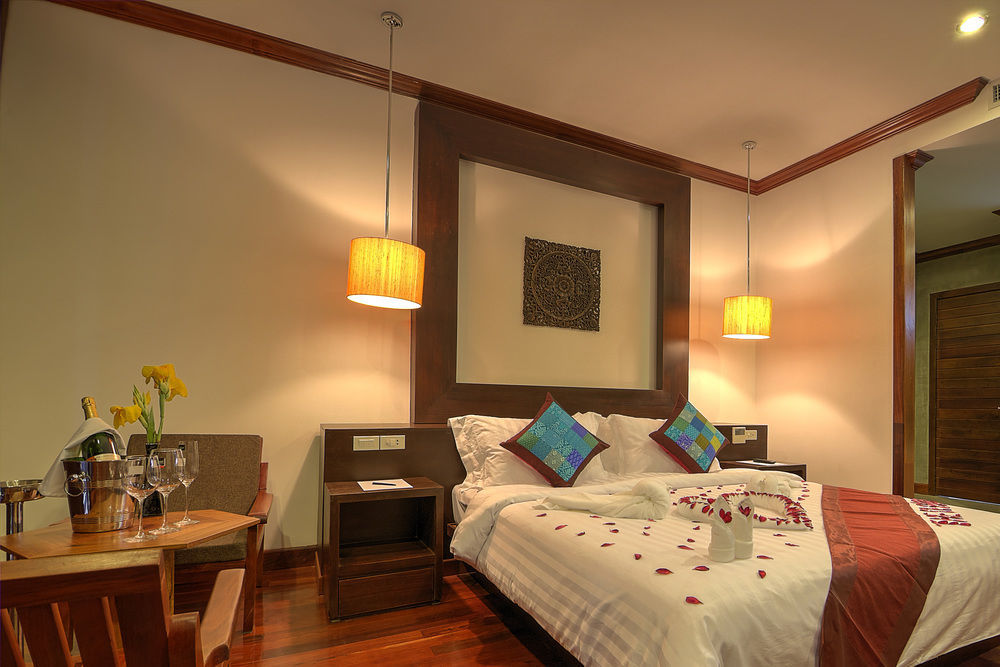 The Moon & 4* Siem Reap