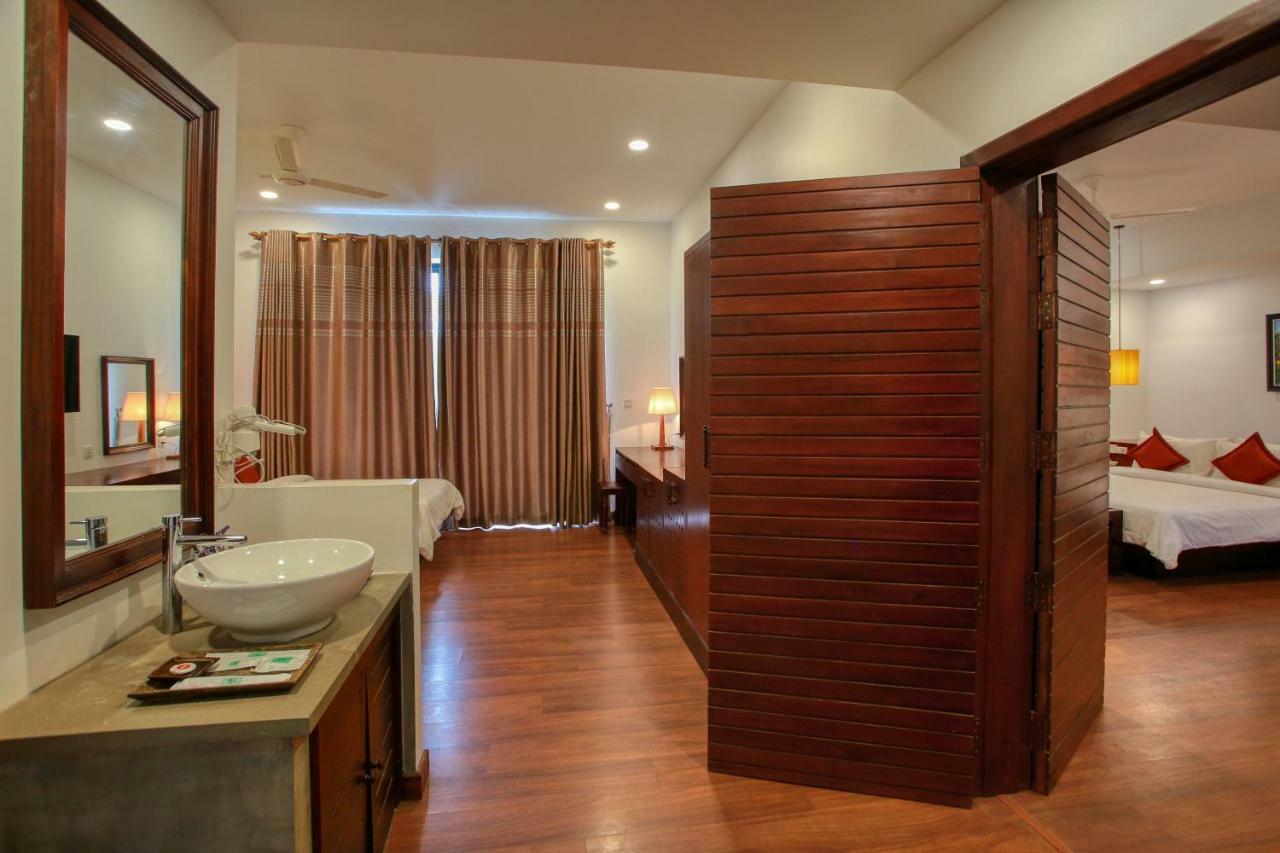 The Moon & 4* Siem Reap